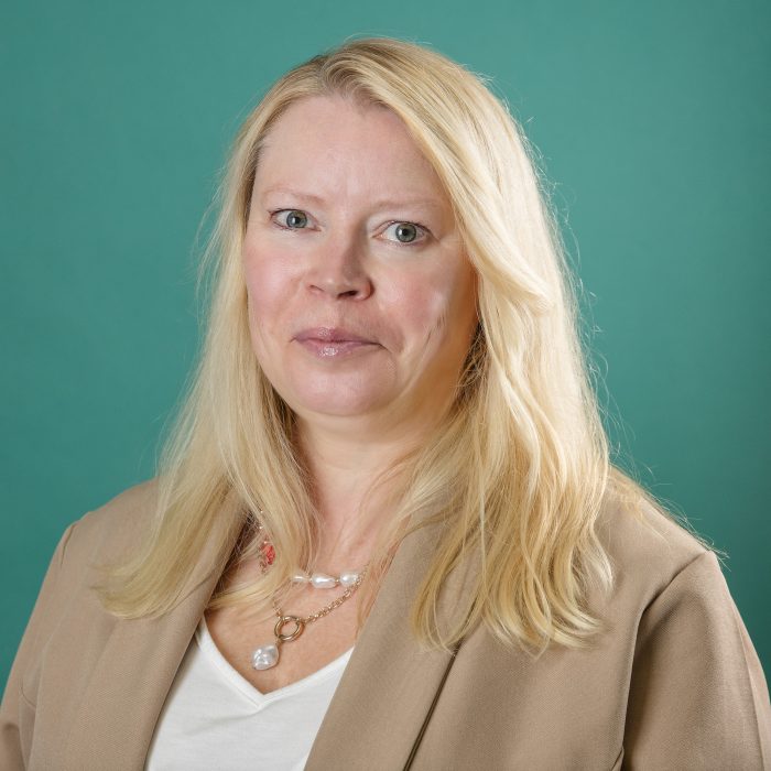Caroline Gray — Legal Secretary — Garden Stirling Burnet